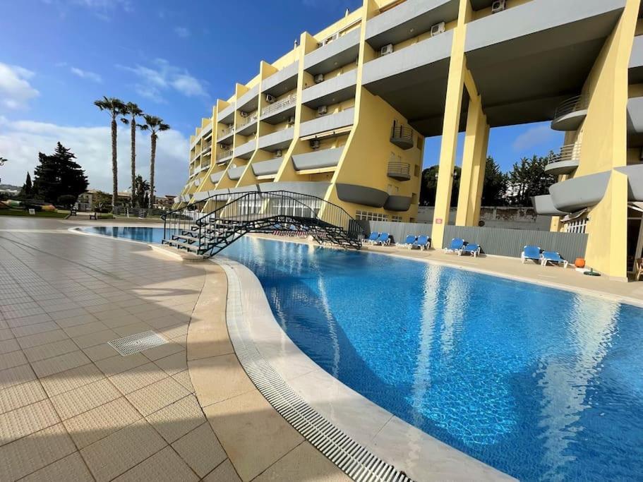 Lagos-Piscine Et Mer- Condominio Do Mar Exterior photo