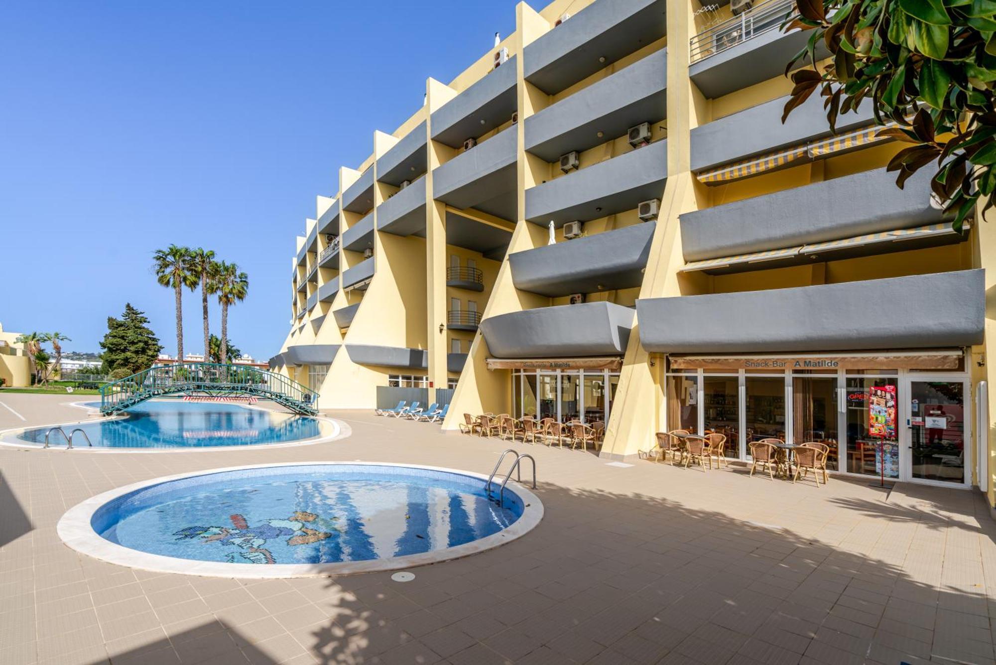 Lagos-Piscine Et Mer- Condominio Do Mar Exterior photo